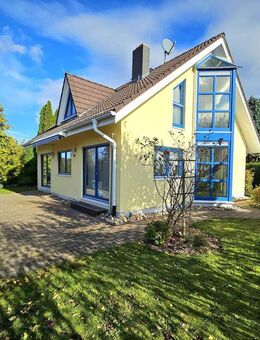 Direkt vom Eigentümer - Freistehendes EFH mit gepflegtem Garten und Stellplätzen - Dohma