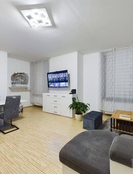 Großzügige Erdgeschosswohnung inklusive optionaler Gewerbeeinheit - Nürnberg