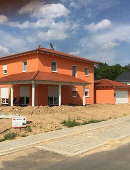Wir errichten auf Ihrem Grundstück: Einfamilienhaus in modernem Design - Straubing