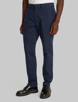 Calvin Klein Chinohose MODERN TWILL SLIM CHINO mit Logoprägung