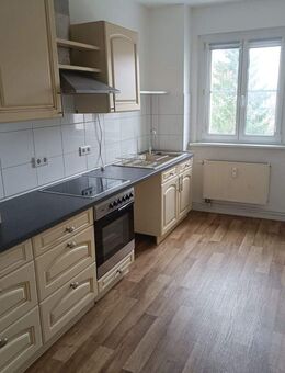 Von leer bis liebevoll: Wohnung mit optionaler Einbauküche sucht Nachmieter - Brandenburg (Havel)