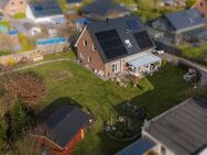 Modernes Einfamilienhaus mit PV-Anlage, Doppel-Carport & großem Garten in Wilhelmshaven-Voslapp - Wilhelmshaven