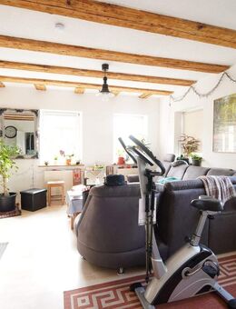 Charmante 3 Zimmer Wohnung in Vellberg/Groß-Altdorf, Einbauküche, Stellplatz - Vellberg