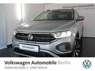 VW T-Roc, 1.5 l TSI Life, Jahr 2022 - Berlin