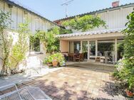 Gepflegter 5-Zi.-Bungalow mit Garten, großzügiger Terrasse und Sauna sowie Garage - Nandlstadt