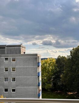 Zentral gelegene 2-Zimmer-Wohnung mit Balkon, Einbauküche und Stellplatz – gepflegt und gut vermietet - Bad Dürrheim