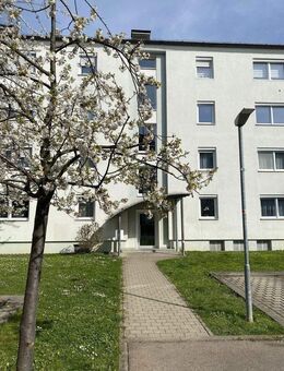 schöne, großzügige & renovierte 3-Zimmer Wohnung in familienfreundlicher Lage - Göppingen