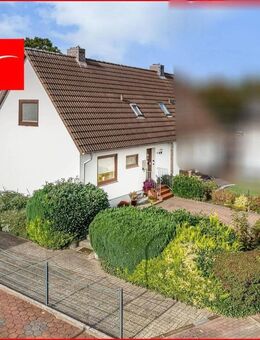Ruhige Lage mit wunderschönem Garten und unverbautem Blick in Bad Bramstedt - Bad Bramstedt