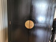 Massivholzschrank 2.0 - Maintal