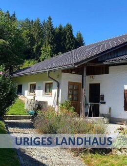 FERNBLICK - URIGES LANDHAUS MIT NEBENGÄUBEDEN - Freyung