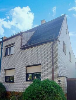 Raum für Visionen - Vermietete Doppelhaushälfte mit Nebengelassen, Garten und Garage - Krostitz