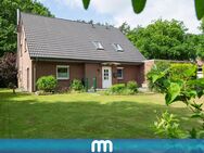 Familienidylle in Garlstedt: Stilvolles Einfamilienhaus mit Pool und Doppelgarage - Osterholz-Scharmbeck