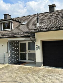 Wohnhaus mit 3 Einheiten, Garage, Stellplätzen und fantastischem Ausblick über Werdohl - Werdohl