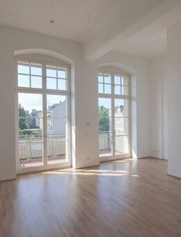 * Wohnen im Schulgebäude | 3 Zimmer-Wohnung | offene Küche | Fußbodenheizung | 15/01/26 * - Chemnitz