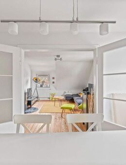 5% Rendite & Provisionsfrei - Perfekt für Kapitalanleger - Super Zustand - Inkl. Küche & Stellplatz - Leonberg (Baden-Württemberg)