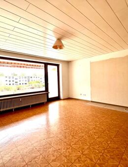 Provisionsfrei Berenbostel / Lange Straße 3 - 4 Zi-ETW mit großer Loggia und TG-Einstellplatz - Garbsen