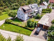 Teil modernisiertes Dreifamilienhaus mit schönem Grundstück und übergroßer Garage in Vohenstrauß - Vohenstrauß