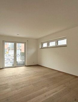 Neubau pur im Erdgeschoss mit Gartenanteil - 2-Zimmer-Wohnung zum Wohlfühlen - München