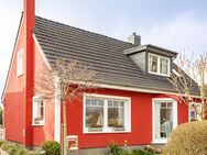 Ein Haus mit viel Herz und schönem Garten für das perfekte Familienglück in Heikendorf - Heikendorf