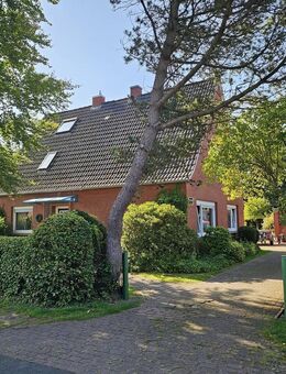 Gemütliches Wohnhaus mit Potenzial auf tollem Gartengrundstück - Holtland