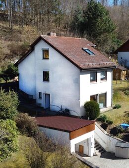 Einziehen - Wohlfühlen! Modernisiertes Wohnhaus mit funktionaler Raumaufteilung auf mehreren Ebenen - Heinersreuth