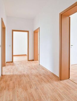 Charmante 2-Raum-Wohnung in einem Mehrfamilienhaus in zentraler Lage von Annaberg - Annaberg-Buchholz