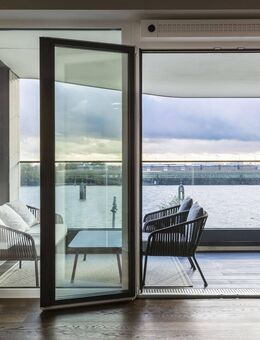 Träumen an der Elbe: Luxuriöse 3-Zimmer-Wohnung mit Südausrichtung und atemberaubendem Elbblick - Hamburg