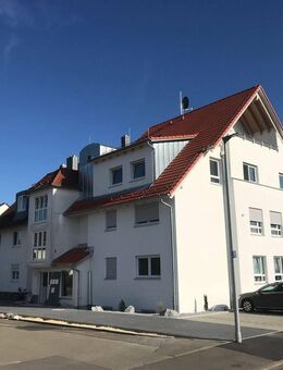 Helle 3,5-Zimmer-Maisonettewohnung mit 2 Balkonen und Garage! - Senden (Bayern)
