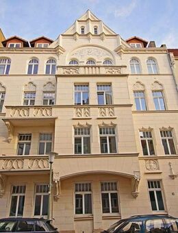 4 Zimmer im Dachgeschoss suchen neue Mieter - Kassel