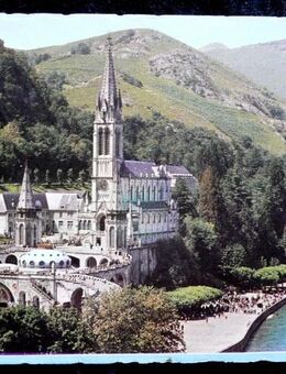 alte farbige Postkarte von Lourdes - Niederfischbach