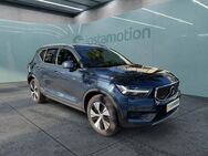 Volvo XC40, Inscription Expression Recharge Plug-In Hybr, Jahr 2022 - München