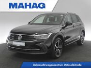 VW Tiguan, 2.0 TDI MOVE Alu18NizzaBLACK, Jahr 2023 - München