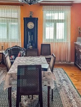 Geräumiges Einfamilienhaus mit Ausbaupotential & Einliegerwohnung in Burgkunstadt - Burgkunstadt