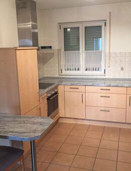 2-Zimmer-Wohnung mit Einbauküche und Balkon in Markt Schwaben - Markt Schwaben