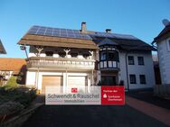 Modernes Heizkonzept mit Platz + Feldrandlage: 2 Wohnhäuser mit Gästehaus in Schotten-Burkhards - Schotten