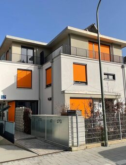 ***Exklusives Reihenhaus in bester Lage München Solln*** - München