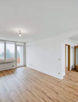 Renovierte 3,5-Zimmer-Wohnung mit Alpenblick - München
