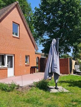 Zwei Häuser auf einem Grundstück +++ Viel Platz für zwei Generationen - Brietlingen