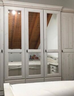 Schlafzimmer-Schrank aus Arzthaushalt - Gummersbach