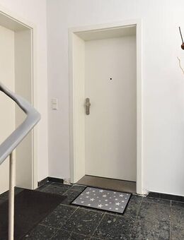 Kernsaniertes, modernes Wohn-/Praxisgebäude - Hannover