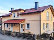 Rödental, 2 Fam.Hs. +Nebenhaus mit ELW - Rödental