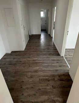 Ob alleine oder zu zweit: Helle 2-Zimmer-Wohnung mit Balkon - Gauting