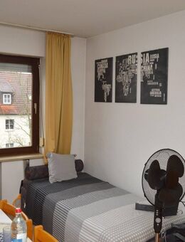 Schöne solide Wohnung in Bayreuth - Bayreuth