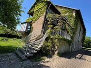 Merzig-Harlingen: Großzügiges Einfamilienhaus in ruhiger Lage mit riesigem Grundstück - Merzig
