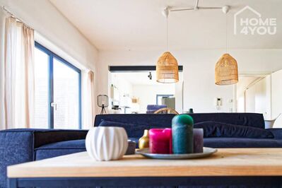 LOFT im luxuriös sanierten Gutshof, 140 qm, 2 SZ, 2 Bäder, WC, EBK, Garten&Terrassen, 2 TG-Plätze