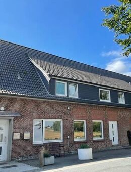 Gepflegtes Mehrfamilienhaus mit 6 Wohneinheiten und Weitblick in die Marsch - Nordstrand