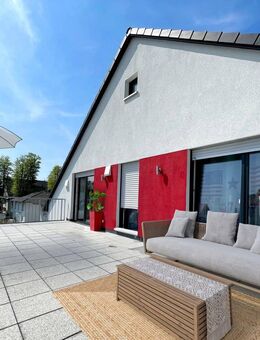 Exklusives Wohnen in Altenfurt! 2-Zimmer-Wohnung mit großer Dachterrasse & Stellplatz - Nürnberg