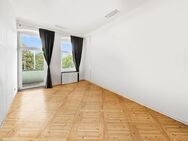 Bezugsfreie 3/4-Zi.-Wohnung mit 2 Balkonen mit Aussicht auf Strandbad Weißensee - Berlin