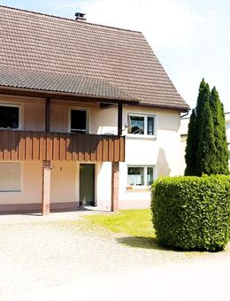 Vielseitiges Wohnhaus mit zwei Wohneinheiten & großem Garten - ideal für Eigennutzer und Kapitalanleger! - Dinkelsbühl