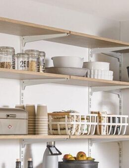 IKEA WANDREGAL/ MASSIVHOLZ + AUFHÄNGESCHIENEN - Potsdam